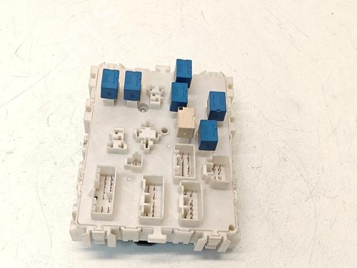 Used Fuse box Fuse box 38498140 38498140