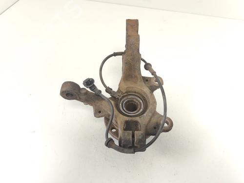Used Left front steering knuckle Left front steering knuckle RENAULT CLIO III (BR0/1, CR0/1) 1.2 16V (BR02, BR0J, BR11, CR02, CR0J, CR11) (75 hp) 33786530 33786530