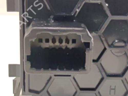 Switch RENAULT CAPTUR I (J5_, H5_) 0.9 TCe 90 | BP39539418I30 - Image 2