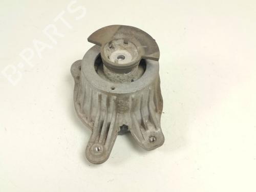 Used Engine mount Engine mount MERCEDES-BENZ E-CLASS (W213) E 220 d (213.004) (194 hp) 33776882 33776882