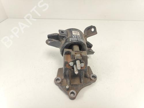 Used Gearbox mount Gearbox mount HYUNDAI i40 I CW (VF) 1.6 GDI (135 hp) 33777875 33777875