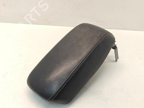 Used Armrest / Center console Armrest / Center console JEEP CHEROKEE (KL) 2.2 CRD 4x4 (200 hp) 40540057 40540057