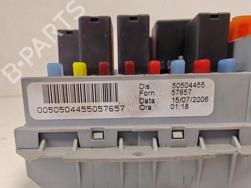 Fuse box ALFA ROMEO 159 (939_) 1.8 MPI (939AXL1A) | BP33788985E1 - Image 3