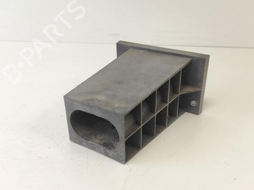 Used Front bumper bracket Front bumper bracket CITROËN C4 Grand Picasso I (UA_) 2.0 i 16V (140 hp) 33775473 33775473