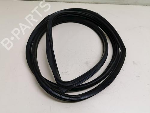 Used Rubber door seal Rubber door seal MITSUBISHI GRANDIS (NA_W) 2.4 MIVEC (NA4W) (165 hp) 33779679 33779679