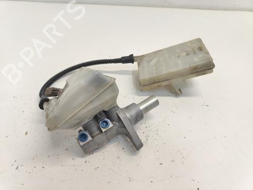 Used Brake master cylinder Brake master cylinder PEUGEOT 5008 (0U_, 0E_) 1.6 16V (156 hp) 33783713 33783713