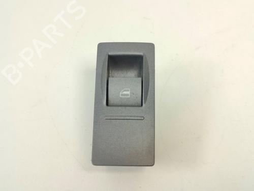 Used Switch Switch VW PHAETON (3D1, 3D2, 3D3, 3D4, 3D6, 3D7, 3D8, 3D9) 3.2 V6 (241 hp) 33785733 33785733