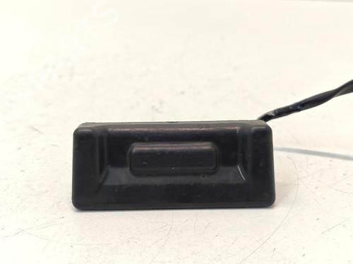 Tailgate handle MAZDA 2 Hatchback (DL, DJ) 1.5 SKYACTIV-G M Hybrid | BP39229526C132 - Image 2