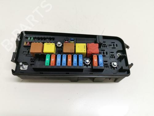 Used Fuse box Fuse box OPEL VECTRA C GTS (Z02) 2.2 DTI 16V (F68) (125 hp) 33779728 33779728