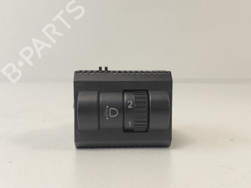 Used Switch Switch VW TRANSPORTER T5 Van (7HA, 7HH, 7EA, 7EH) 2.5 TDI (130 hp) 33775781 33775781