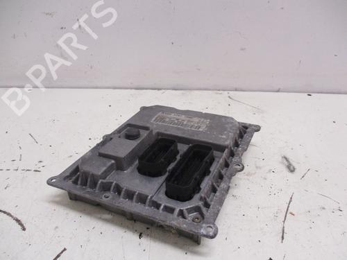 Used Engine control unit (ECU) Engine control unit (ECU) SMART CITY-COUPE (450) 0.6 (S1CLB1, 450.331, 450.336) (45 hp) 33778378 33778378