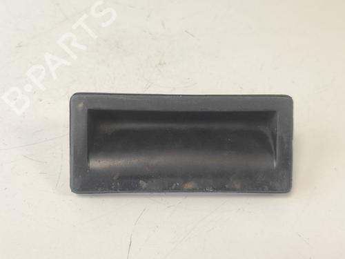 Trunk håndtak Trunk håndtak AUDI A3 (8V1, 8VK) 1.6 TDI (110 hp) 37261964 37261964