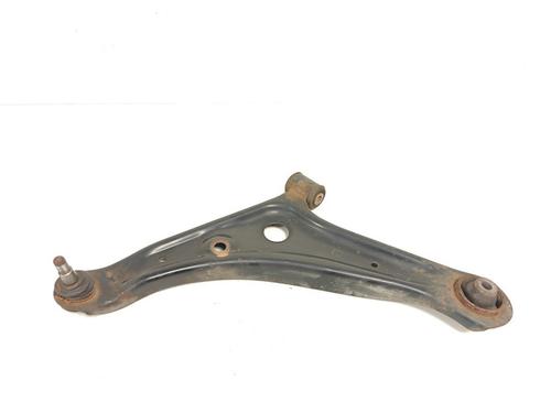 Venstre fortil bærearm Venstre fortil bærearm MITSUBISHI MIRAGE / SPACE STAR VI Hatchback (A0_A) 1.2 (A03A) (80 hp) 33788645 33788645