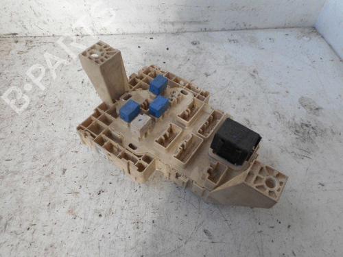 Used Fuse box Fuse box OPEL AGILA B (H08) 1.2 (F68) (86 hp) 33778348 33778348