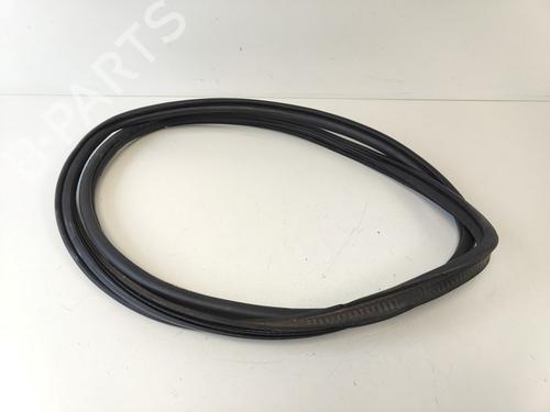 Gummiliste Gummiliste VW FOX Hatchback (5Z1, 5Z3, 5Z4) 1.2 (55 hp) 33785112 33785112