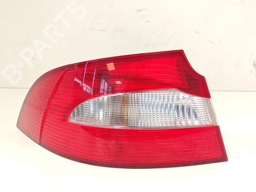 Piloto trasero izquierdo Piloto trasero izquierdo SKODA SUPERB II (3T4) 1.8 TSI (160 hp) 33906224 33906224