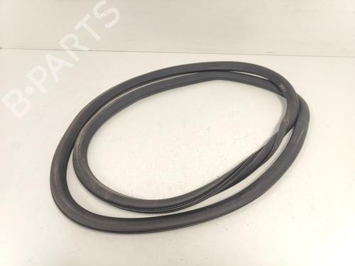 Used Rubber door seal Rubber door seal OPEL ASTRA K Sports Tourer (B16) 1.6 CDTi (35) (110 hp) 33787600 33787600