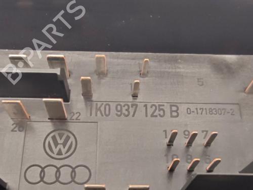 Fuse box VW GOLF PLUS V (5M1, 521) 1.6 | BP38681247E1 - Image 4