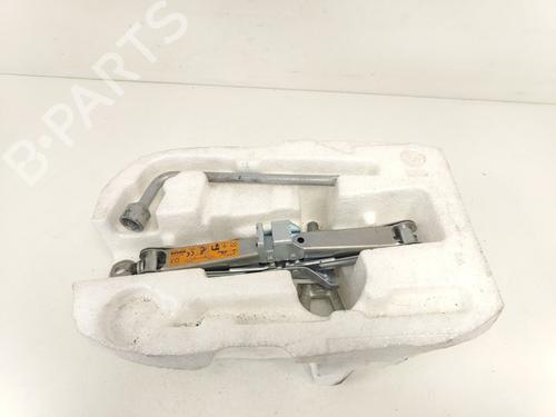 Reservehjul kit Reservehjul kit NISSAN MICRA IV (K13K, K13KK) 1.2 DIG-S (98 hp) 33777551 33777551