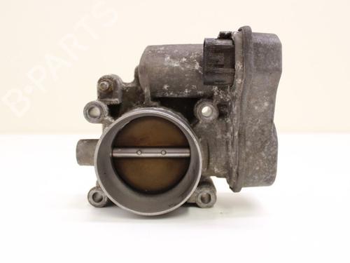 Used Throttle body Throttle body OPEL VECTRA C Estate (Z02) 2.2 direct (F35) (155 hp) 33774676 33774676