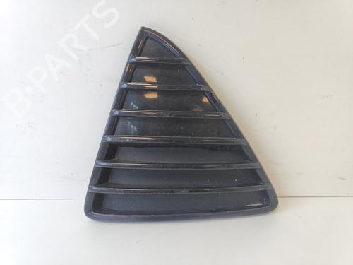 Grill Grill FORD FOCUS III 1.0 EcoBoost (100 hp) 33776442 33776442