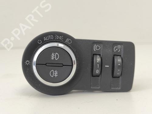 Used Headlight switch Headlight switch OPEL INSIGNIA A Sports Tourer (G09) 1.4 (35) (140 hp) 33786170 33786170