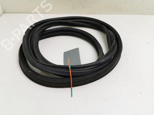 Used Rubber door seal Rubber door seal CHEVROLET AVEO / KALOS Hatchback (T200) 1.4 16V (94 hp) 33778931 33778931
