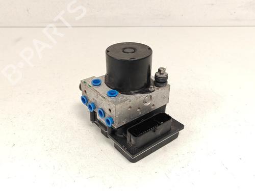 Used ABS pump ABS pump VW POLO V (6R1, 6C1) 1.2 (70 hp) 33788958 33788958
