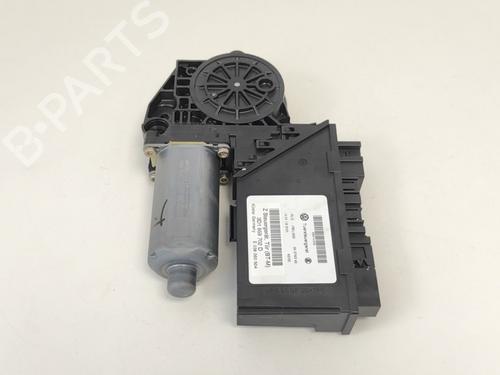 Used Electronic module Electronic module VW PHAETON (3D1, 3D2, 3D3, 3D4, 3D6, 3D7, 3D8, 3D9) 3.2 V6 (241 hp) 33785762 33785762
