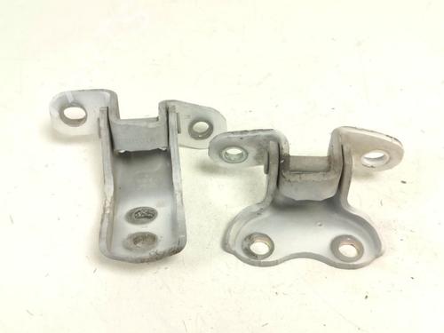 hingedoor-check-strap-peugeot-108-2014-33787996 main image