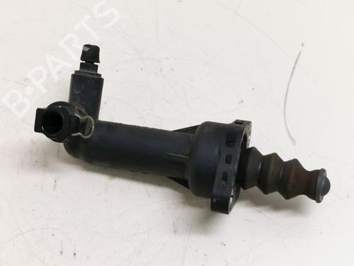 Used Clutch slave cylinder Clutch slave cylinder SEAT IBIZA III (6L1) 1.4 16V (100 hp) 33779660 33779660