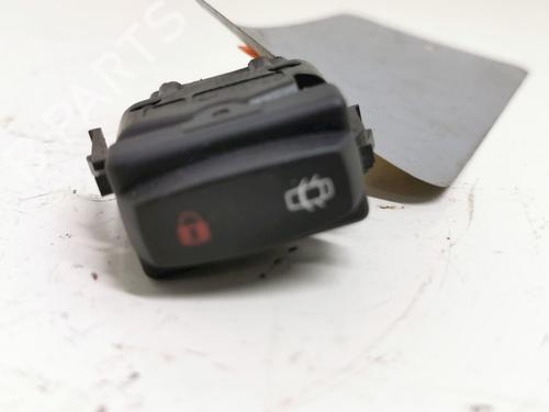 Used Switch Switch RENAULT LAGUNA II Grandtour (KG0/1_) 3.0 V6 24V (KG0D, KG01) (207 hp) 33779259 33779259