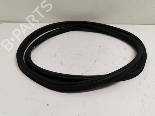 Used Rubber door seal Rubber door seal HYUNDAI GETZ (TB) 1.3 i (82 hp) 33778772 33778772