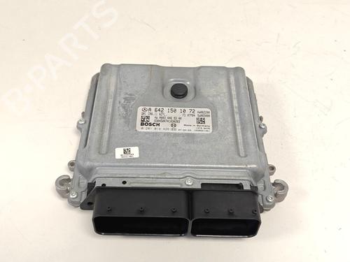 Used Engine control unit (ECU) Engine control unit (ECU) MERCEDES-BENZ C-CLASS (W204) C 320 CDI (204.022) (224 hp) 33791794 33791794