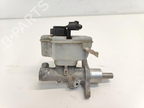 brake-master-cylinder-vw-golf-vi-5k1-2008-2009-2010-2011-2012-2013-2014-33783022 main image