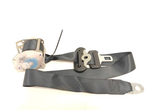 Used Rear left seatbelt Rear left seatbelt TOYOTA YARIS (_P1_) 1.3 (SCP12_, SCP13_, SCP12R, SCP13R) (87 hp) 33789679 33789679