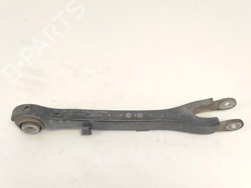 Venstre bagtil bærearm Venstre bagtil bærearm MERCEDES-BENZ C-CLASS T-Model (S205) C 220 BlueTEC / d (205.204) (170 hp) 33785591 33785591