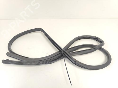 Gummiliste Gummiliste NISSAN X-TRAIL III (T32_, T32R, T32RR) 1.6 DIG-T (T32) (163 hp) 33786276 33786276