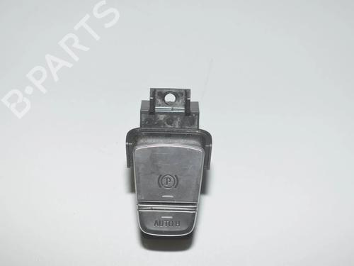 switch-bmw-7-g11-g12-2015-2016-2017-2018-2019-2020-2021-2022-34062608 main image