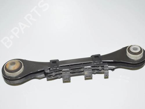 Venstre bagtil bærearm Venstre bagtil bærearm BMW 4 Gran Coupe (F36) 420 i (184 hp) 34073405 34073405