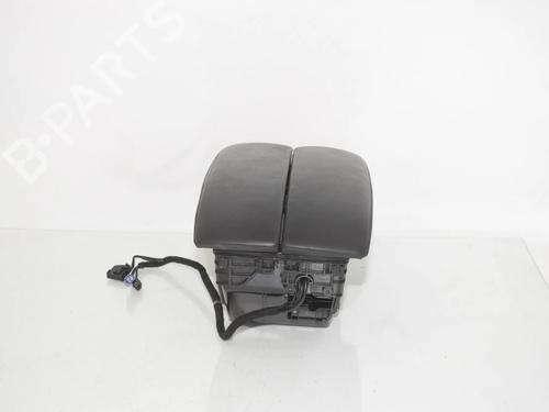 Used Armrest / Center console Armrest / Center console 37798337 37798337