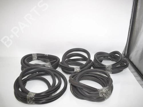 Used Rubber door seal Rubber door seal BMW X3 (F25) xDrive 30 d (258 hp) 40263460 40263460