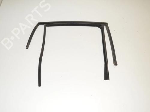 Gummiliste Gummiliste BMW X6 (F16, F86) M 50 d (381 hp) 34089943 34089943