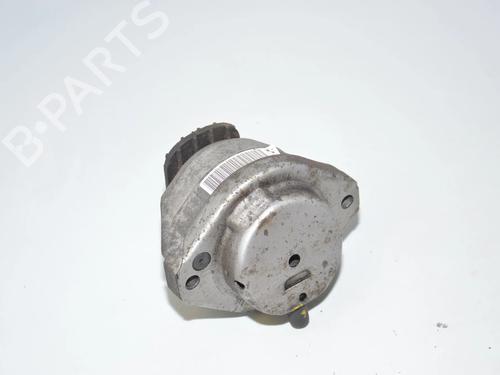 Used Engine mount Engine mount BMW 5 (E60) 520 d (177 hp) 34066750 34066750