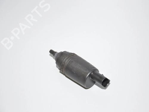 Used Washer pump Washer pump BMW Z8 Roadster (E52) 4.9 (400 hp) 34069777 34069777