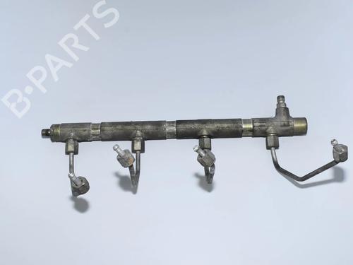 Used Injection rail Injection rail BMW 7 (E65, E66, E67) 740 d (258 hp) 34084764 34084764