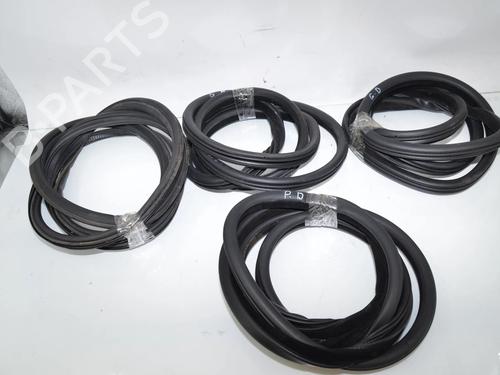 Gummiliste Gummiliste BMW 5 Touring (F11) 530 d (245 hp) 34257129 34257129