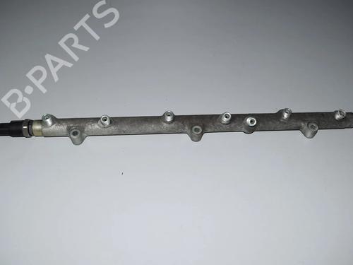 Used Injection rail Injection rail BMW 5 (E39) 530 d (193 hp) 34089005 34089005