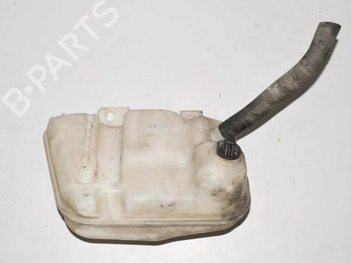 windscreen-washer-tank-bmw-5-e39-1995-1996-1997-1998-1999-2000-2001-2002-2003-34069535 main image
