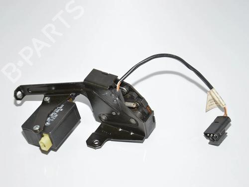 tailgate-lock-bmw-5-touring-e39-1996-1997-1998-1999-2000-2001-2002-2003-2004-34085767 main image